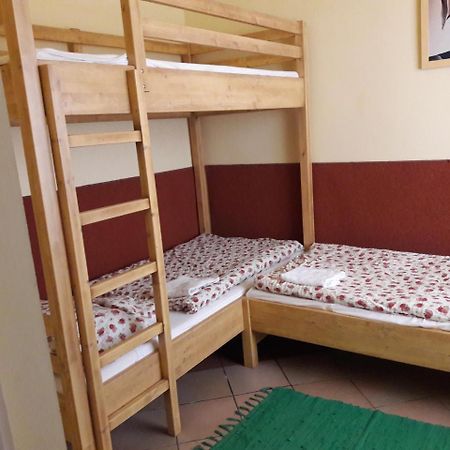 Appartement Vécsey Apartman à Eger Extérieur photo