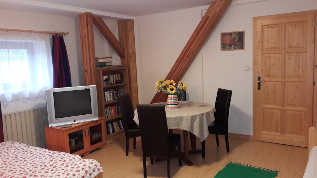 Appartement Vécsey Apartman à Eger Extérieur photo