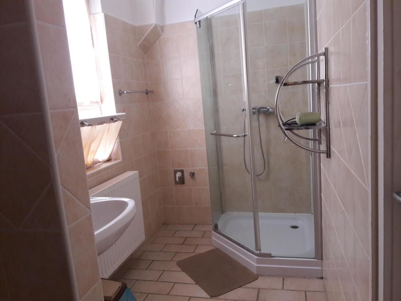 Appartement Vécsey Apartman à Eger Extérieur photo